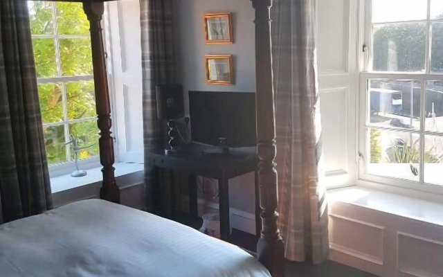 The Glenerne Guest House