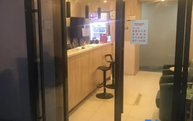 The Grey Hotel (Jiangning University Town)