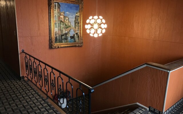 Allen Park Motor Lodge