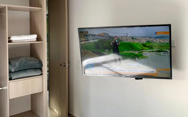 CE26 Beautifull Apartment and Parking