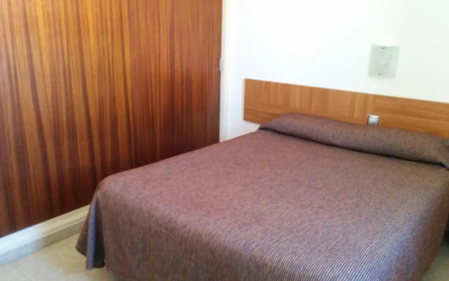 Hostal Jume - Urban Rooms