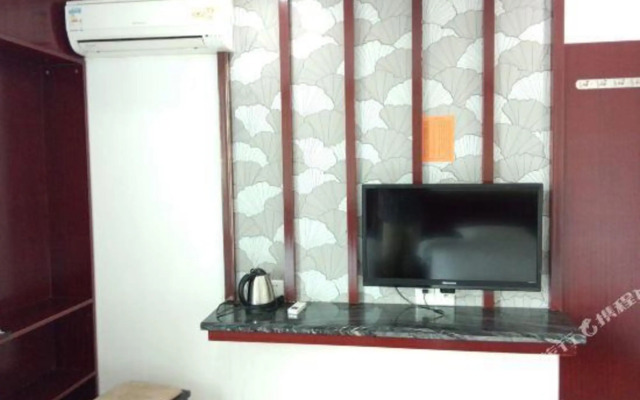 Home Inn Huaxuan Collection Hotel (Guangzhou Railway Station Clocks and Watches City)