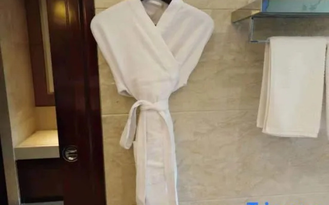 Yahao Selected Hotel (Jinfeng Branch)