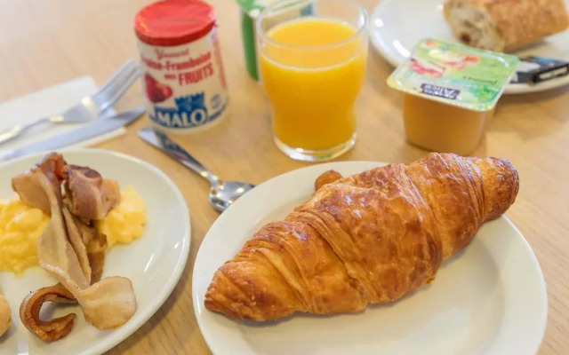 B&B HOTEL Bourges (1)