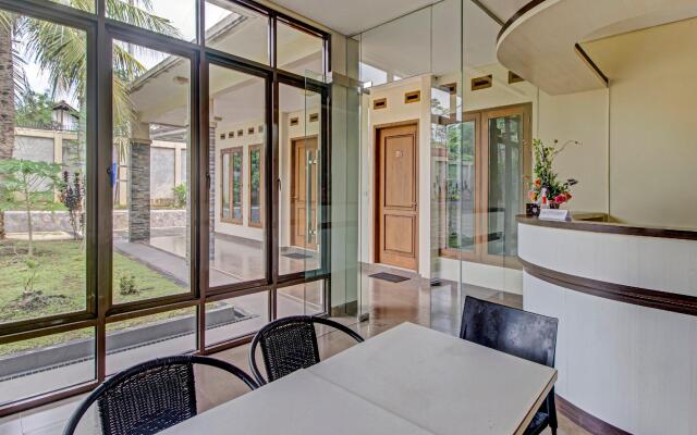 OYO 89997 Hotel Bumi Kedaton Waterpark