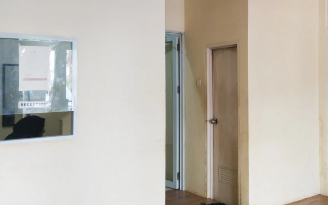 RedDoorz Syariah @ Ameria Bandara Nongsa Batam – Guest Rooms – Batam