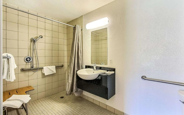 Motel 6 Fremont, CA - North