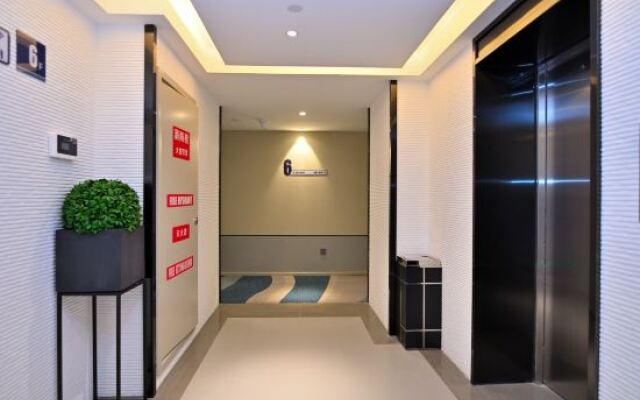 Homeinn Selected Hotel (Kunming Railway Station)