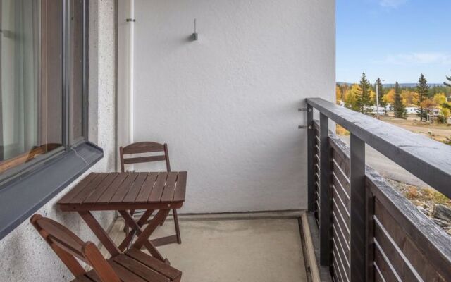 Nordic chalet 9102
