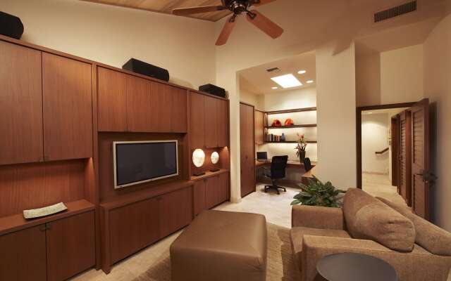 Puunoa Beach Estates, a Destination by Hyatt Residence