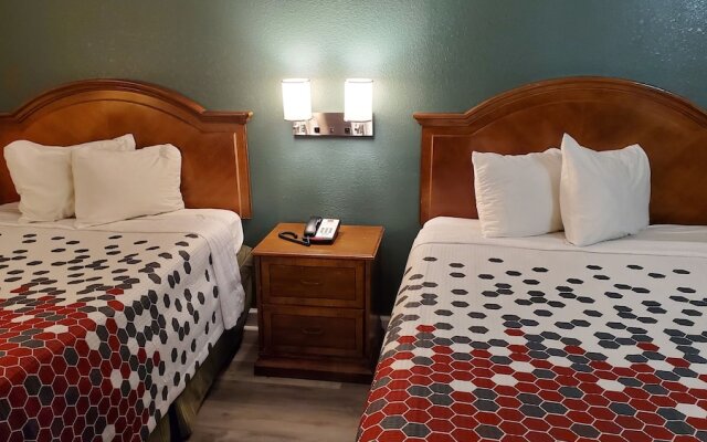 Stonewood Inn & Suites Carrollton - Smithfield