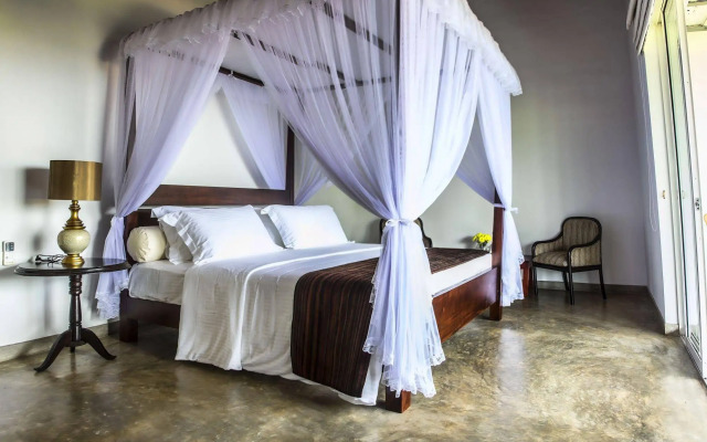 The Lagoon Villa