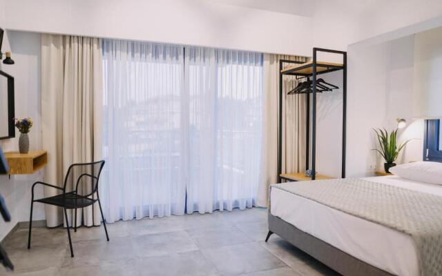 BLUE STONE Luxury Suites