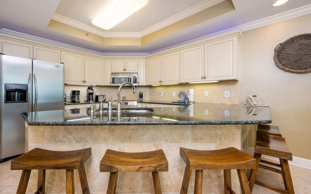 Phoenix Ix 504 3 Bedroom Condo