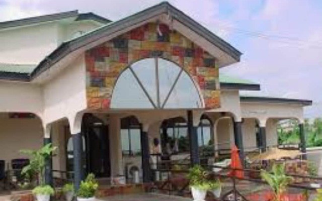 Luxurious Sunset Hotel in Kumasi