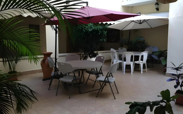 Aparta Hotel Roma II