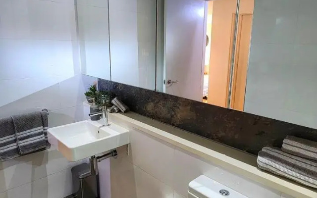 Penthouse-Level Waterfront Apartment (Adults Only)