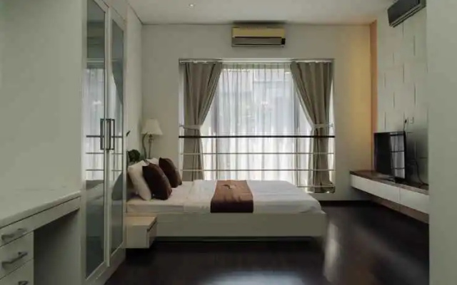 Holiday Home Bogor – Guest Rooms – Bogor