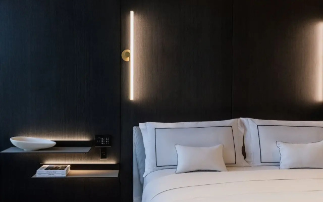 Alexander, Member of The Leading Hotels of the World