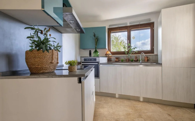 Sardinia Re - Fioretta Home Garden Side