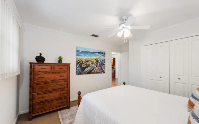 Beach Bungalow 1