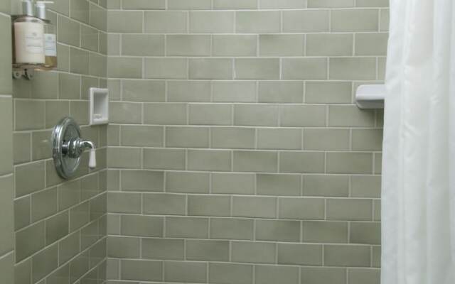 Coveside Bed & Breakfast