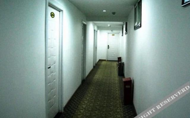 Lijin Hotel (Wuhan Huanghelou Hubu Alley)