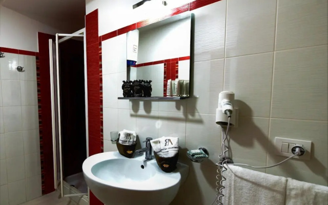 Rebecca s Taormina-etna Collection VI