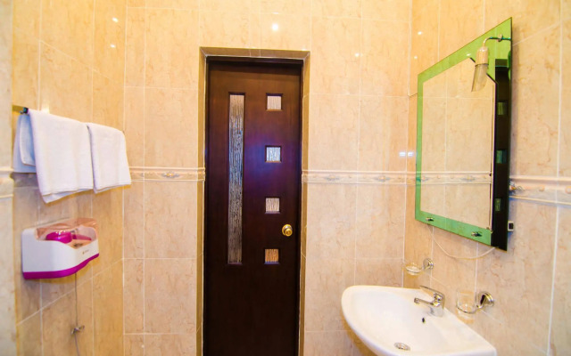 Parasat Hotel & Residence