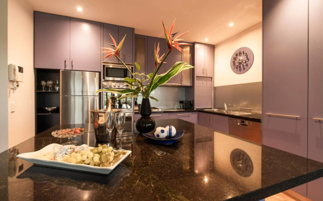 Hilltop Apartments Phillip Island - Adults Only