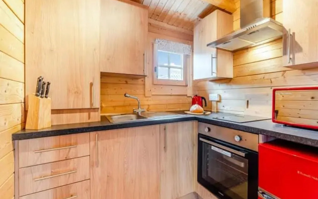 Lochinvar - Clydesdale Log Cabin with Hot Tub