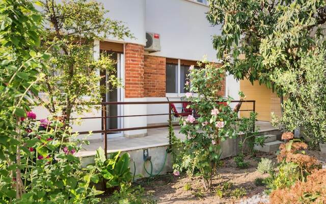 Happy Home - Rental Residence
