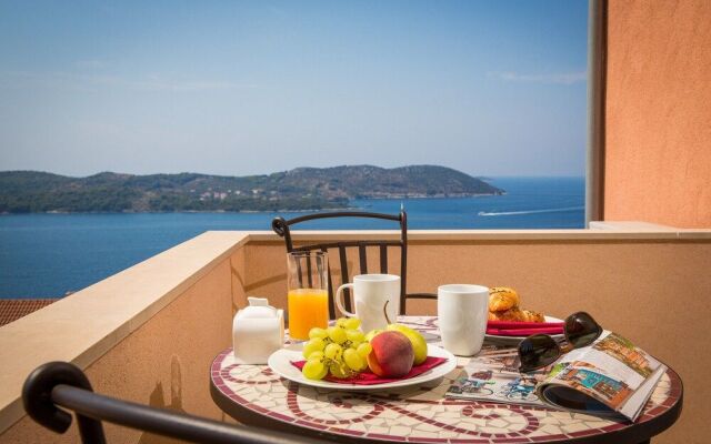 Apartments Nina - Orasac