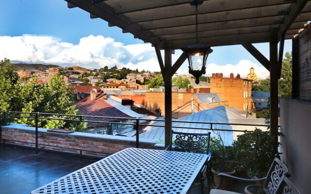 G-Old Town Hotel