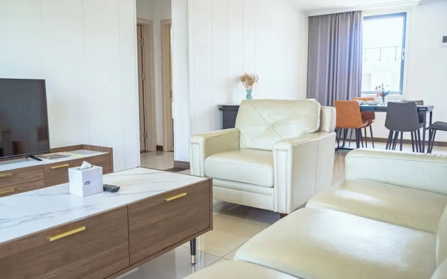 Phoenix Apartment by LINK