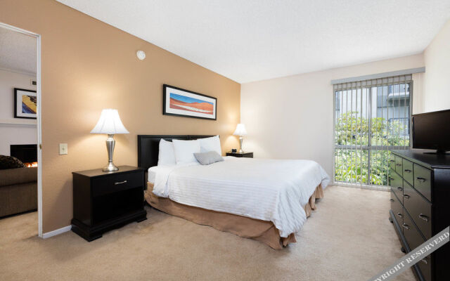 Toluca Hills Apartments By Avalon
