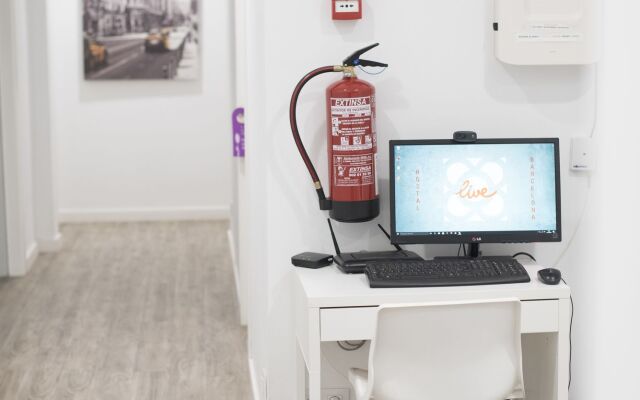 Hostal Live Barcelona