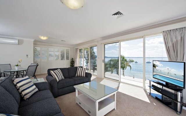 Soldiers Point Road, 245, Wanda View