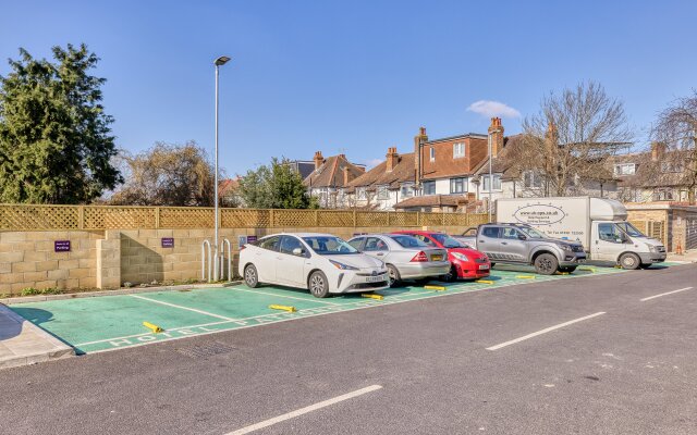 Premier Inn London Tooting Hotel