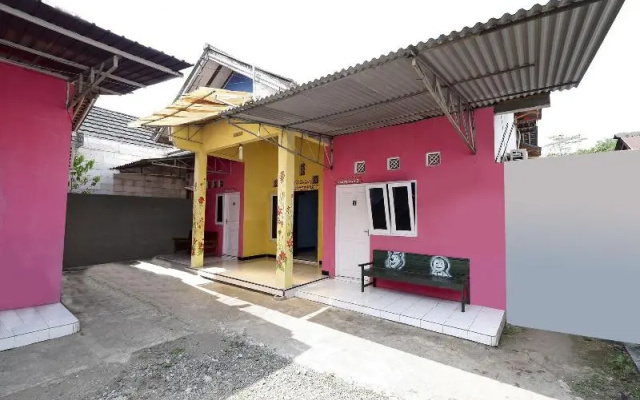 Spot on 2106 Homestay Flamboyan