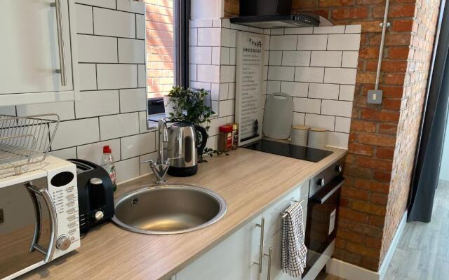 Lovely 1 bedroom serviced apartment in City Centre