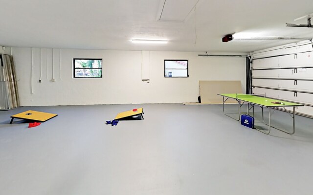 South West 4th - 4 Br Home