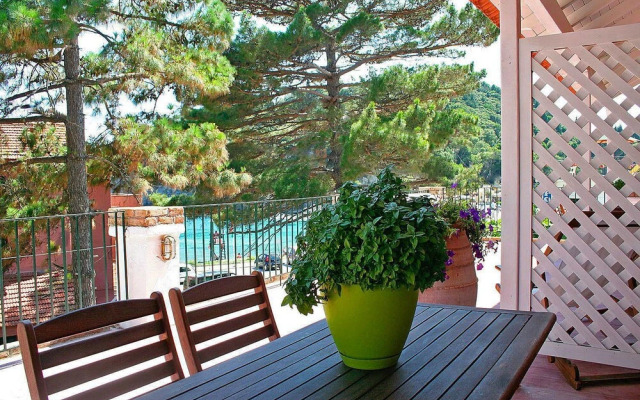 Zefiros Traditional Hotel
