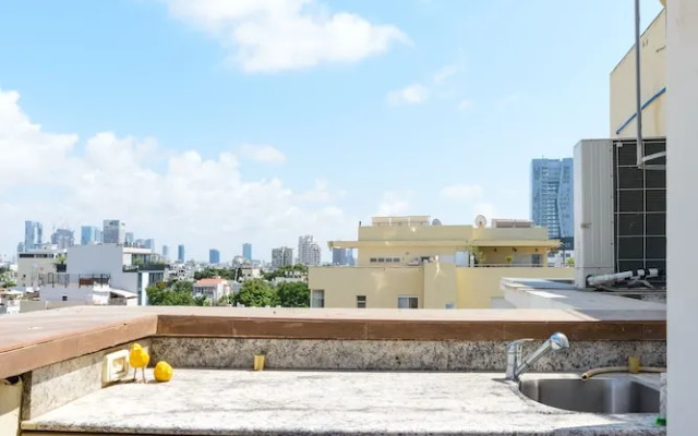 Penthouse with Panoramic View by FeelHome