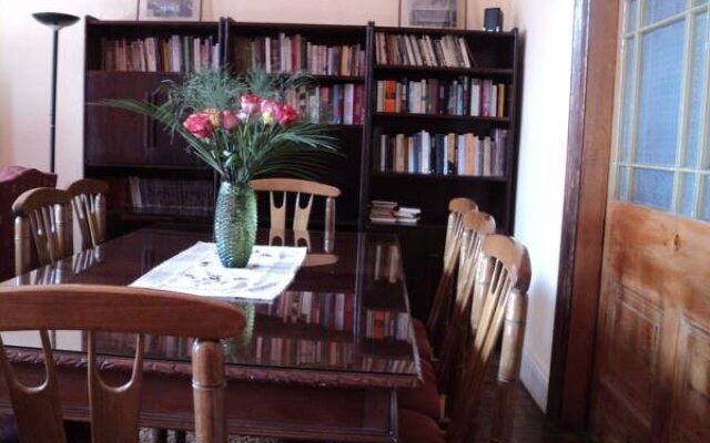 Hostal Residencia en el Cerro