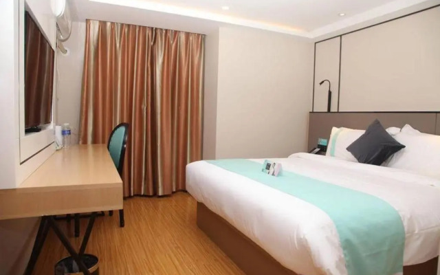 Xana Lite Beijing Shunyi Fengbo Metro Station