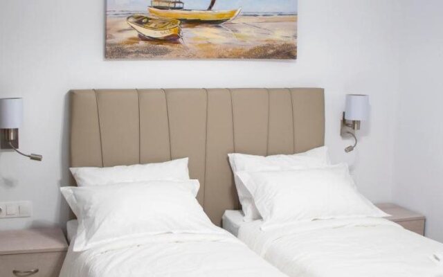 Aegean Horizon Beachfront Villas