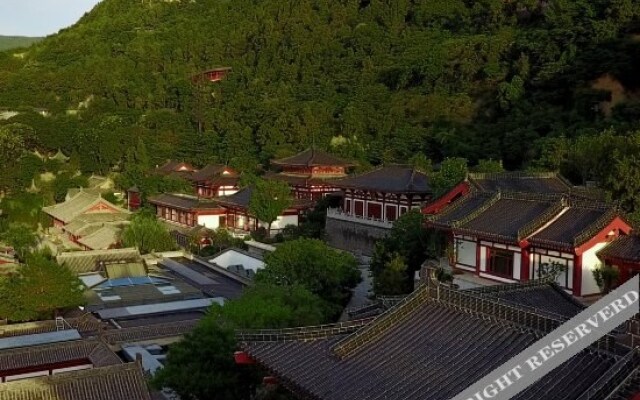 Xi'an Huaqing Palace Hotel and Spa