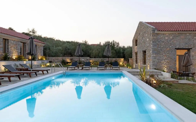 Lichnos Luxury Suites