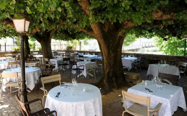 Hôtel Restaurant Emile Job